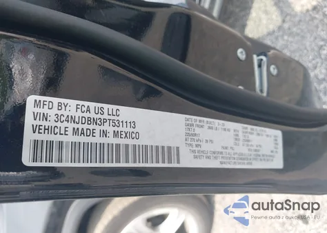 2023 Jeep Compass Latitude 4X4 z USA, uszkodzony, nr VIN 3C4NJDBN3PT531113